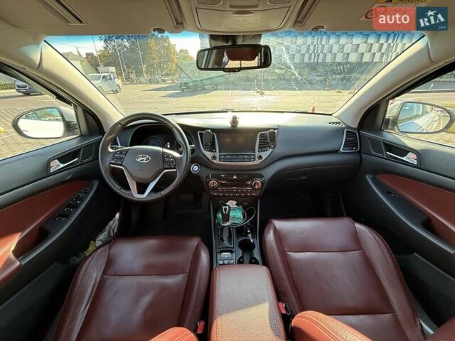 Хендай Туксон 2016 в Одессе на Automoto.ua Белый Хендай Туксон, объемом двигателя 2 л и пробегом 91 тыс. км за 20500 $, фото 18 на Automoto.ua