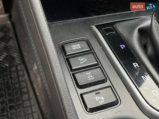Белый Хендай Туксон, объемом двигателя 2 л и пробегом 147 тыс. км за 18740 $, фото 29 на Automoto.ua