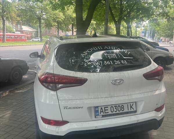 Хендай Туксон 2017 у Дніпро (Дніпропетровську) на Automoto.ua Білий Хендай Туксон, об'ємом двигуна 2 л та пробігом 80 тис. км за 21210 $, фото 1 на Automoto.ua