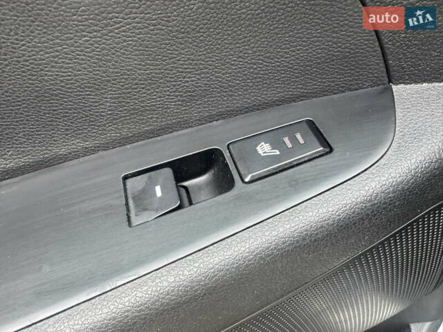 Белый Хендай Туксон, объемом двигателя 1.69 л и пробегом 178 тыс. км за 12800 $, фото 14 на Automoto.ua