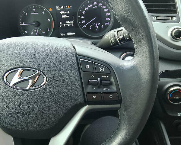 Белый Хендай Туксон, объемом двигателя 2 л и пробегом 68 тыс. км за 27000 $, фото 23 на Automoto.ua