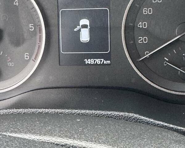 Белый Хендай Туксон, объемом двигателя 1.7 л и пробегом 149 тыс. км за 18200 $, фото 9 на Automoto.ua