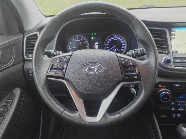 Білий Хендай Туксон, об'ємом двигуна 1.6 л та пробігом 85 тис. км за 10600 $, фото 13 на Automoto.ua