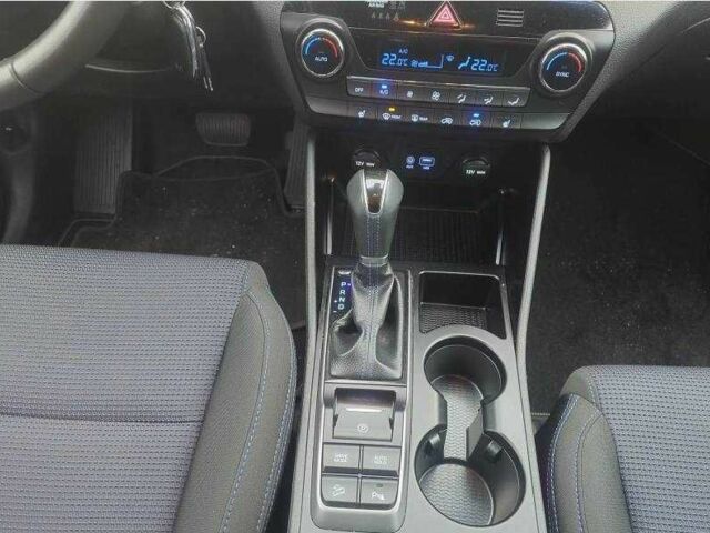 Білий Хендай Туксон, об'ємом двигуна 1.6 л та пробігом 85 тис. км за 10600 $, фото 22 на Automoto.ua