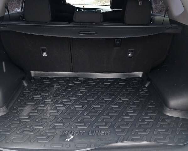 Білий Хендай Туксон, об'ємом двигуна 2 л та пробігом 115 тис. км за 16300 $, фото 5 на Automoto.ua