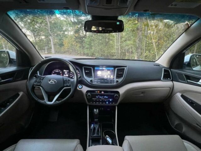 Хендай Туксон 2017 в Ужгороде на Automoto.ua Белый Хендай Туксон, объемом двигателя 1.6 л и пробегом 64 тыс. км за 7200 $, фото 5 на Automoto.ua