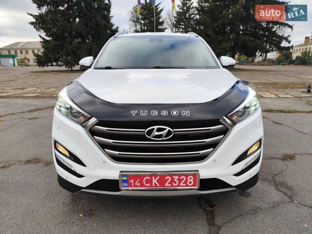 Белый Хендай Туксон, объемом двигателя 2 л и пробегом 217 тыс. км за 18300 $, фото 10 на Automoto.ua