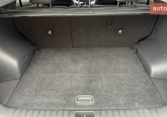 Белый Хендай Туксон, объемом двигателя 2 л и пробегом 82 тыс. км за 19000 $, фото 21 на Automoto.ua