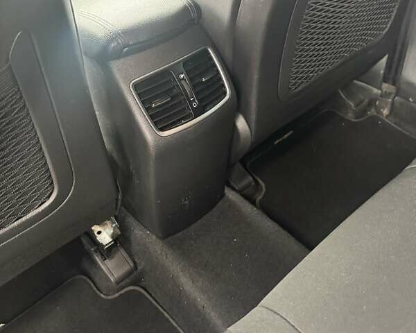 Белый Хендай Туксон, объемом двигателя 1.7 л и пробегом 149 тыс. км за 18200 $, фото 23 на Automoto.ua