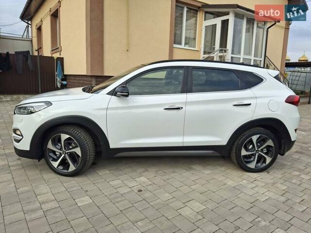 Белый Хендай Туксон, объемом двигателя 2 л и пробегом 203 тыс. км за 18700 $, фото 16 на Automoto.ua