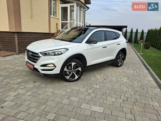 Белый Хендай Туксон, объемом двигателя 2 л и пробегом 203 тыс. км за 18700 $, фото 15 на Automoto.ua