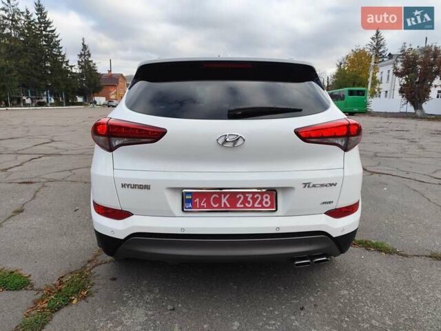 Белый Хендай Туксон, объемом двигателя 2 л и пробегом 217 тыс. км за 18300 $, фото 44 на Automoto.ua