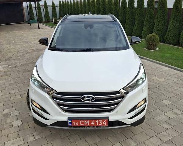 Белый Хендай Туксон, объемом двигателя 2 л и пробегом 203 тыс. км за 18700 $, фото 11 на Automoto.ua