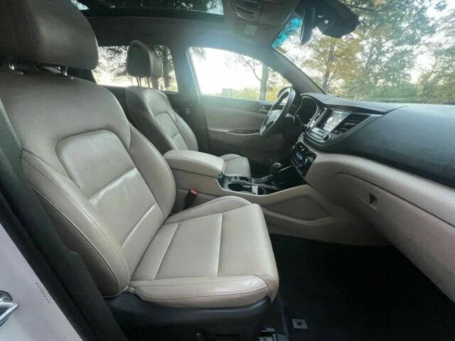 Хендай Туксон 2017 в Ужгороде на Automoto.ua Белый Хендай Туксон, объемом двигателя 1.6 л и пробегом 64 тыс. км за 7200 $, фото 8 на Automoto.ua