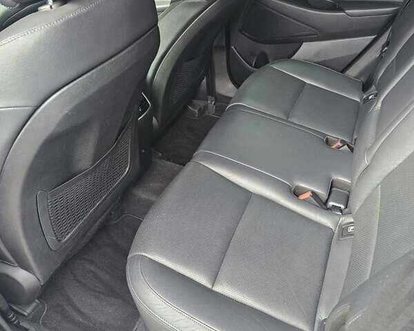 Білий Хендай Туксон, об'ємом двигуна 2 л та пробігом 80 тис. км за 20000 $, фото 15 на Automoto.ua