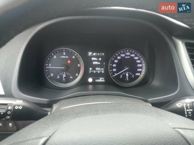 Хендай Туксон 2018 в Львове на Automoto.ua Белый Хендай Туксон, объемом двигателя 2 л и пробегом 169 тыс. км за 21400 $, фото 90 на Automoto.ua