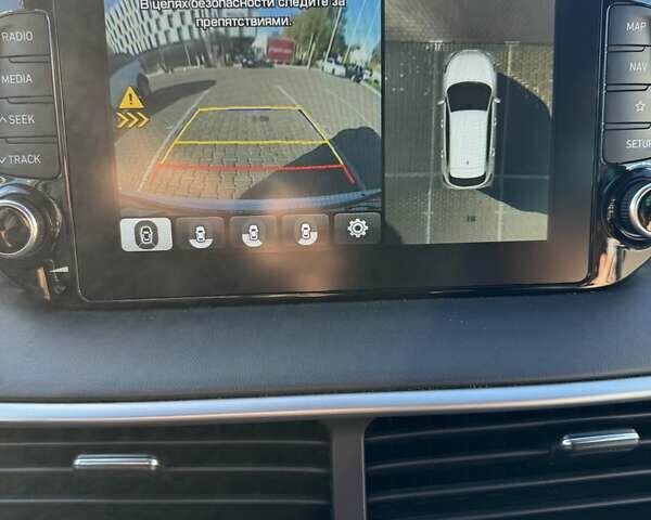 Белый Хендай Туксон, объемом двигателя 2 л и пробегом 97 тыс. км за 24800 $, фото 15 на Automoto.ua