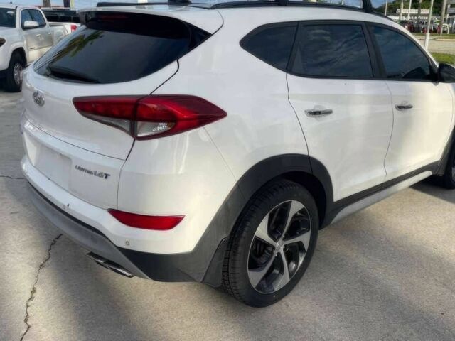 Білий Хендай Туксон, об'ємом двигуна 1.6 л та пробігом 40 тис. км за 12100 $, фото 7 на Automoto.ua