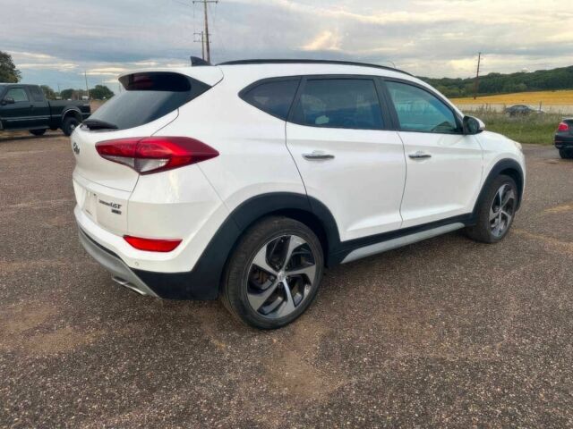 Белый Хендай Туксон, объемом двигателя 1.6 л и пробегом 48 тыс. км за 9200 $, фото 5 на Automoto.ua