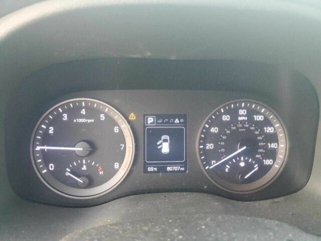 Белый Хендай Туксон, объемом двигателя 2 л и пробегом 129 тыс. км за 10800 $, фото 8 на Automoto.ua