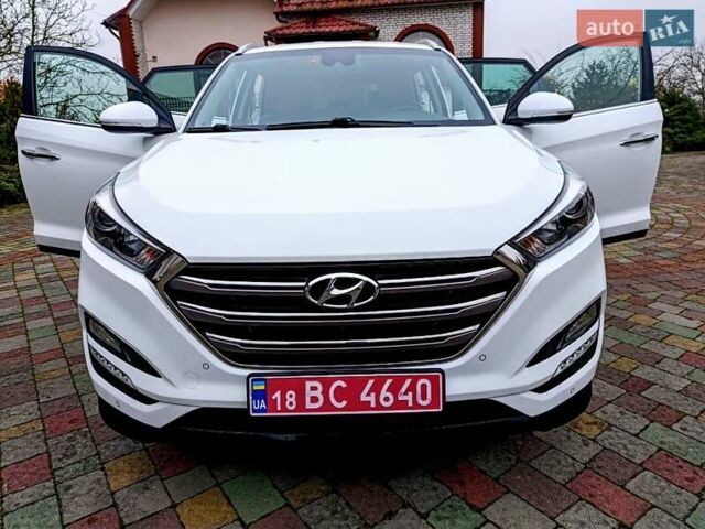 Білий Хендай Туксон, об'ємом двигуна 2 л та пробігом 169 тис. км за 19999 $, фото 9 на Automoto.ua