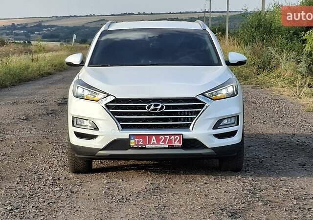 Хендай Туксон 2018 в Киеве на Automoto.ua Белый Хендай Туксон, объемом двигателя 2 л и пробегом 158 тыс. км за 24500 $, фото 10 на Automoto.ua