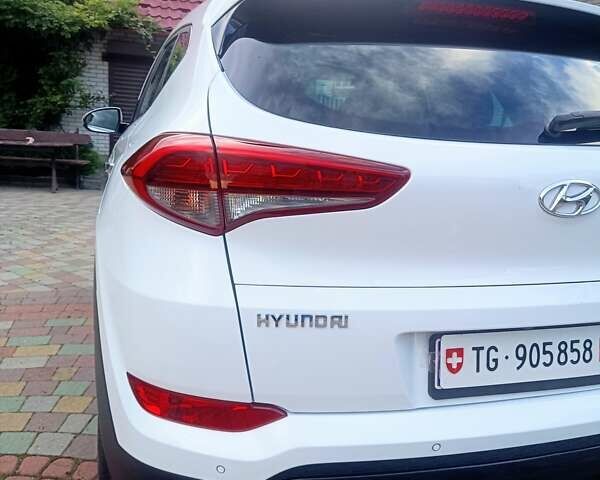 Хендай Туксон 2018 в Львове на Automoto.ua Белый Хендай Туксон, объемом двигателя 2 л и пробегом 169 тыс. км за 21400 $, фото 30 на Automoto.ua