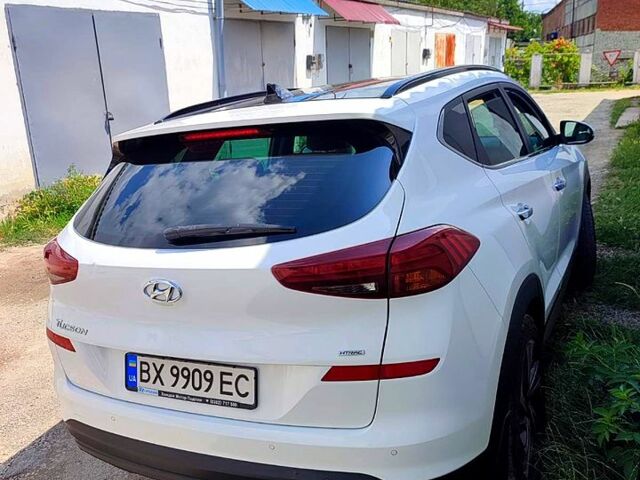 Хендай Туксон 2018 у Каменце-Подольском на Automoto.ua Білий Хендай Туксон, об'ємом двигуна 2 л та пробігом 100 тис. км за 24500 $, фото 6 на Automoto.ua