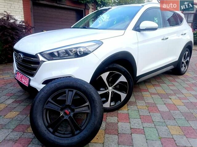 Хендай Туксон 2018 в Львове на Automoto.ua Белый Хендай Туксон, объемом двигателя 2 л и пробегом 169 тыс. км за 21400 $, фото 13 на Automoto.ua