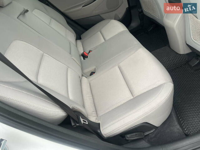 Белый Хендай Туксон, объемом двигателя 2 л и пробегом 91 тыс. км за 15900 $, фото 23 на Automoto.ua