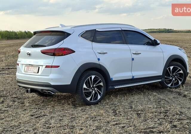 Хендай Туксон 2018 в Киеве на Automoto.ua Белый Хендай Туксон, объемом двигателя 2 л и пробегом 158 тыс. км за 24500 $, фото 7 на Automoto.ua