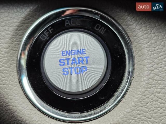 Белый Хендай Туксон, объемом двигателя 2.36 л и пробегом 75 тыс. км за 16700 $, фото 30 на Automoto.ua