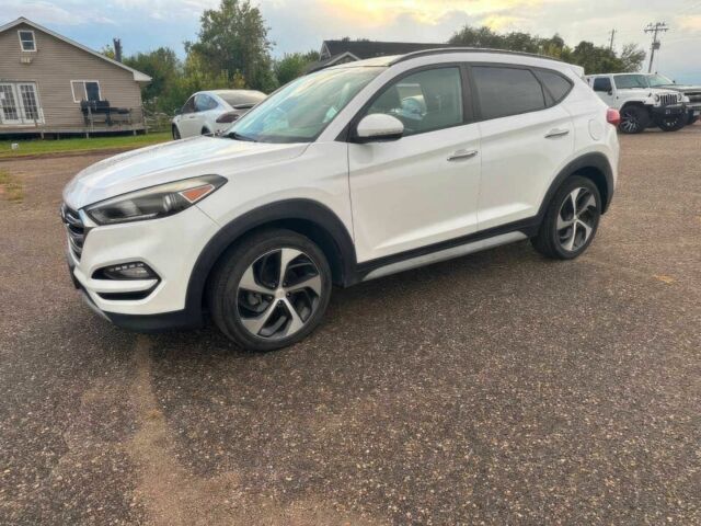 Белый Хендай Туксон, объемом двигателя 1.6 л и пробегом 48 тыс. км за 9200 $, фото 2 на Automoto.ua