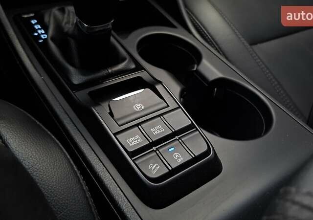 Хендай Туксон 2018 в Киеве на Automoto.ua Белый Хендай Туксон, объемом двигателя 2 л и пробегом 158 тыс. км за 24500 $, фото 14 на Automoto.ua