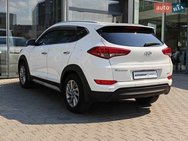 Белый Хендай Туксон, объемом двигателя 2 л и пробегом 99 тыс. км за 20500 $, фото 9 на Automoto.ua