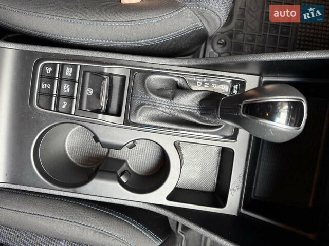 Білий Хендай Туксон, об'ємом двигуна 2 л та пробігом 77 тис. км за 21700 $, фото 14 на Automoto.ua