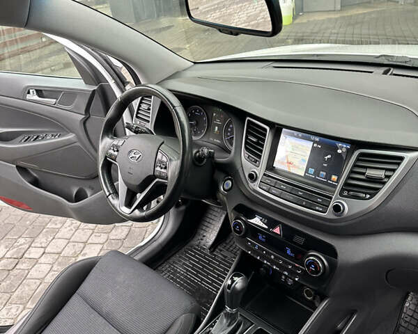 Хендай Туксон 2018 у Львові на Automoto.ua Білий Хендай Туксон, об'ємом двигуна 2 л та пробігом 151 тис. км за 20900 $, фото 7 на Automoto.ua