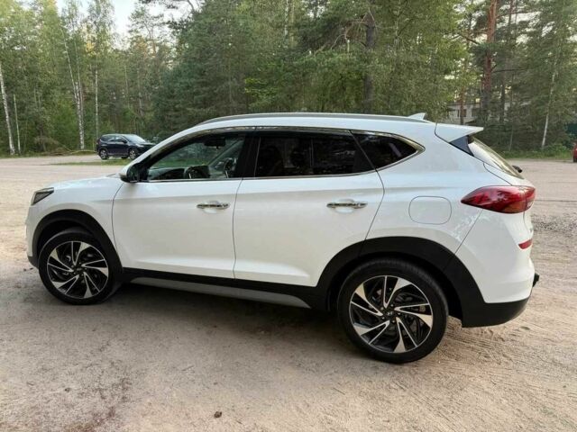 Хендай Туксон 2018 в Одессе на Automoto.ua Белый Хендай Туксон, объемом двигателя 2 л и пробегом 120 тыс. км за 20000 $, фото 2 на Automoto.ua