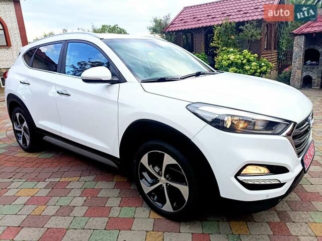Хендай Туксон 2018 в Львове на Automoto.ua Белый Хендай Туксон, объемом двигателя 2 л и пробегом 169 тыс. км за 21400 $, фото 2 на Automoto.ua