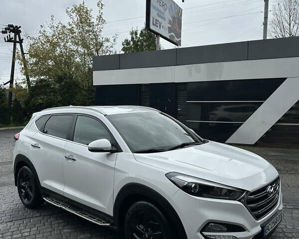 Хендай Туксон 2018 у Львові на Automoto.ua Білий Хендай Туксон, об'ємом двигуна 2 л та пробігом 151 тис. км за 20900 $, фото 1 на Automoto.ua