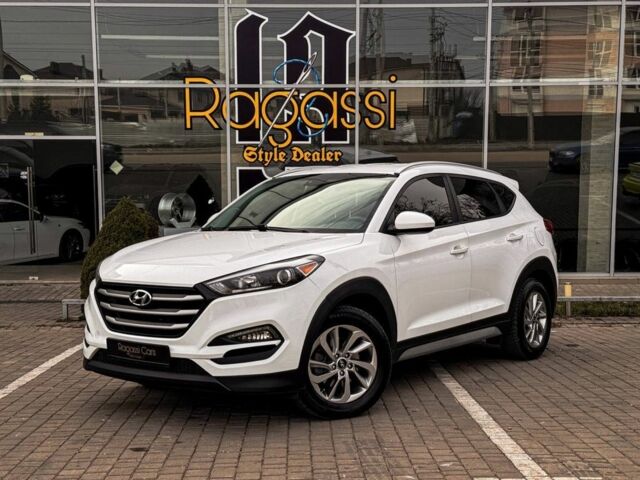 Белый Хендай Туксон, объемом двигателя 2 л и пробегом 90 тыс. км за 13800 $, фото 3 на Automoto.ua