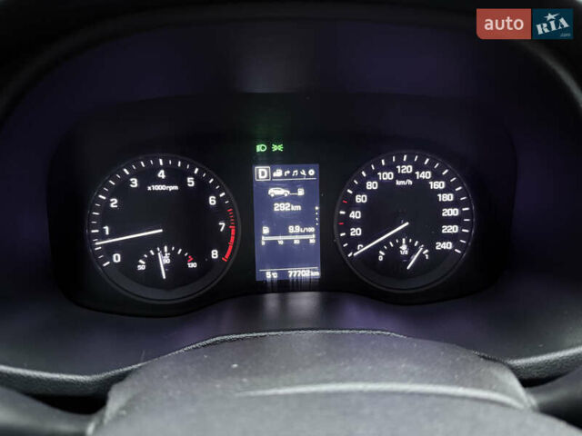 Білий Хендай Туксон, об'ємом двигуна 2 л та пробігом 77 тис. км за 21700 $, фото 15 на Automoto.ua