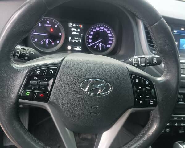 Хендай Туксон 2018 в Львове на Automoto.ua Белый Хендай Туксон, объемом двигателя 2 л и пробегом 169 тыс. км за 21400 $, фото 94 на Automoto.ua