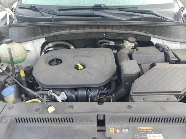 Белый Хендай Туксон, объемом двигателя 2 л и пробегом 129 тыс. км за 10800 $, фото 10 на Automoto.ua