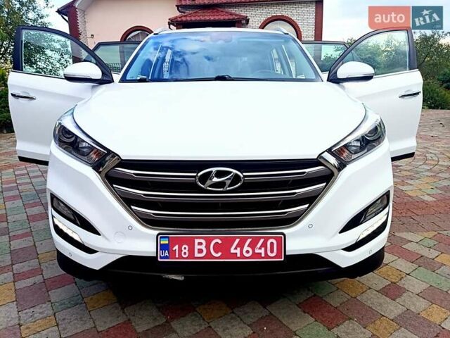 Хендай Туксон 2018 в Львове на Automoto.ua Белый Хендай Туксон, объемом двигателя 2 л и пробегом 169 тыс. км за 21400 $, фото 39 на Automoto.ua