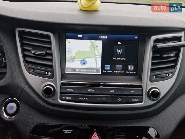 Белый Хендай Туксон, объемом двигателя 2 л и пробегом 111 тыс. км за 19999 $, фото 26 на Automoto.ua