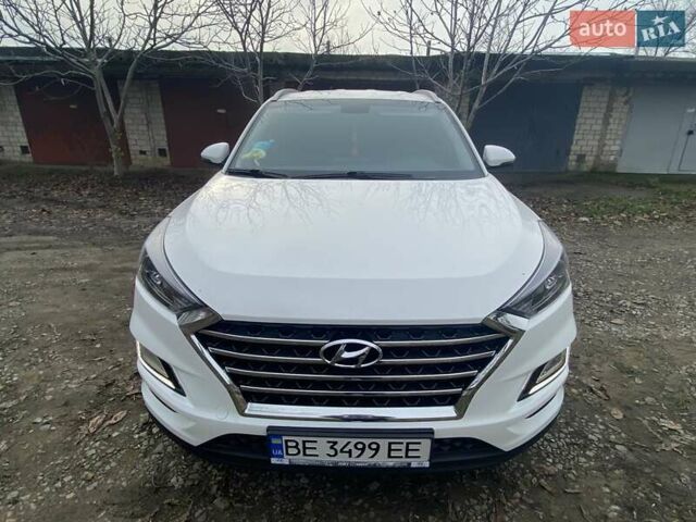 Білий Хендай Туксон, об'ємом двигуна 2 л та пробігом 40 тис. км за 20700 $, фото 6 на Automoto.ua