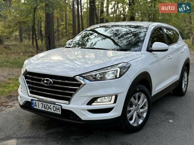 Білий Хендай Туксон, об'ємом двигуна 2 л та пробігом 51 тис. км за 17900 $, фото 10 на Automoto.ua