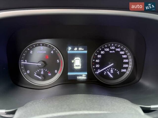 Белый Хендай Туксон, объемом двигателя 2 л и пробегом 114 тыс. км за 23900 $, фото 31 на Automoto.ua