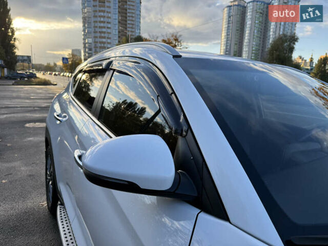 Белый Хендай Туксон, объемом двигателя 1.6 л и пробегом 53 тыс. км за 22500 $, фото 11 на Automoto.ua